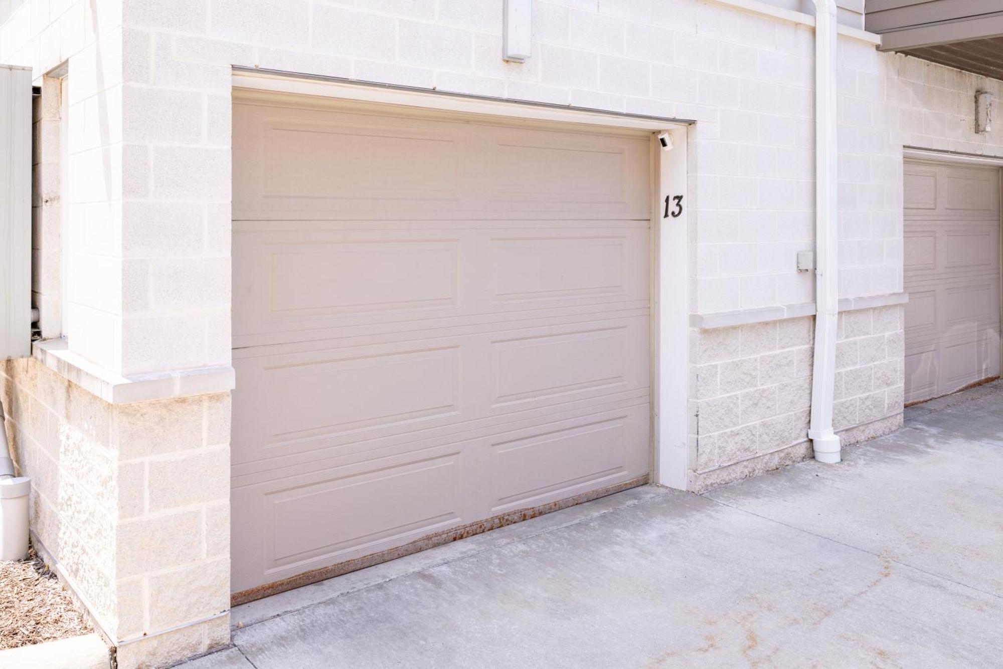 Luxury Downtown Townhome Unit 13 Cleveland Exterior foto